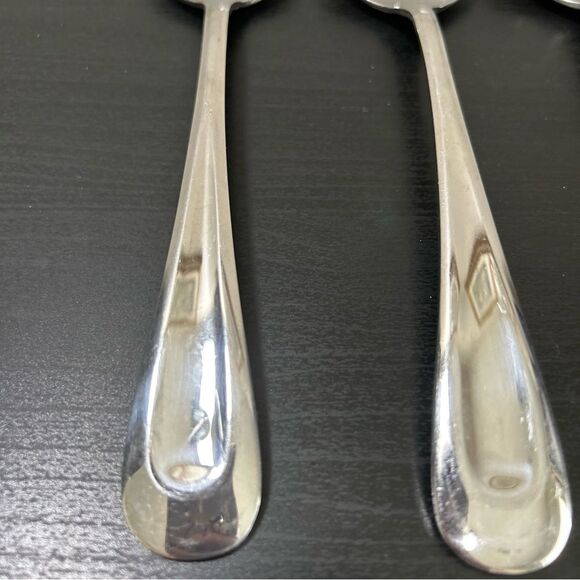 Set Of 4 Oneida Stainless Sand Dune Serving Spoons 8 1/4” - Picture 3 of 5